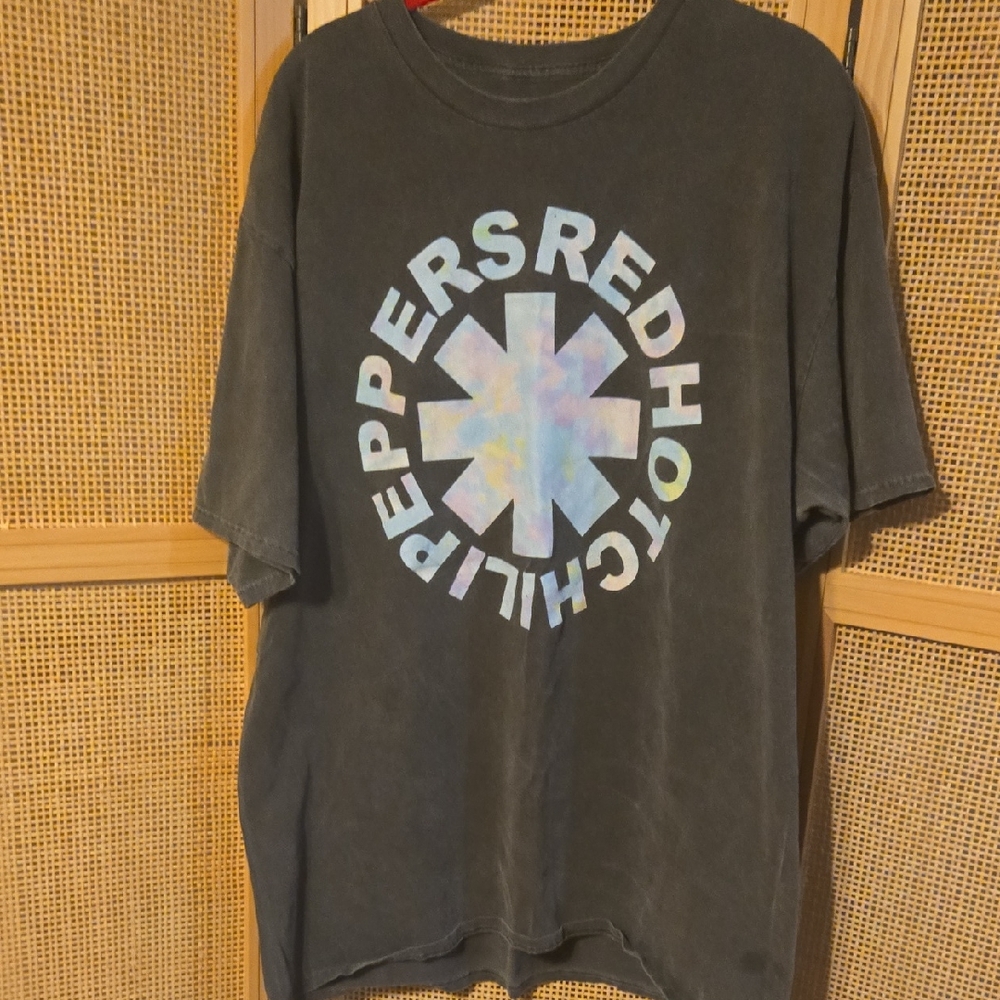 Red Hot Chili Peppers Graphic T-Shirt 2024 Unlimited Love World Tour Large